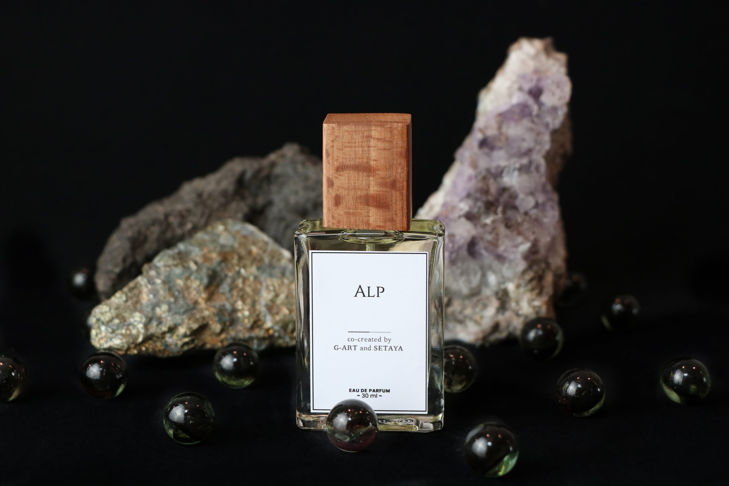 عطر مردانه آلپ (Alp) از برند Setaya Design عطر مردانه آلپ (Alp) از برند Setaya Design