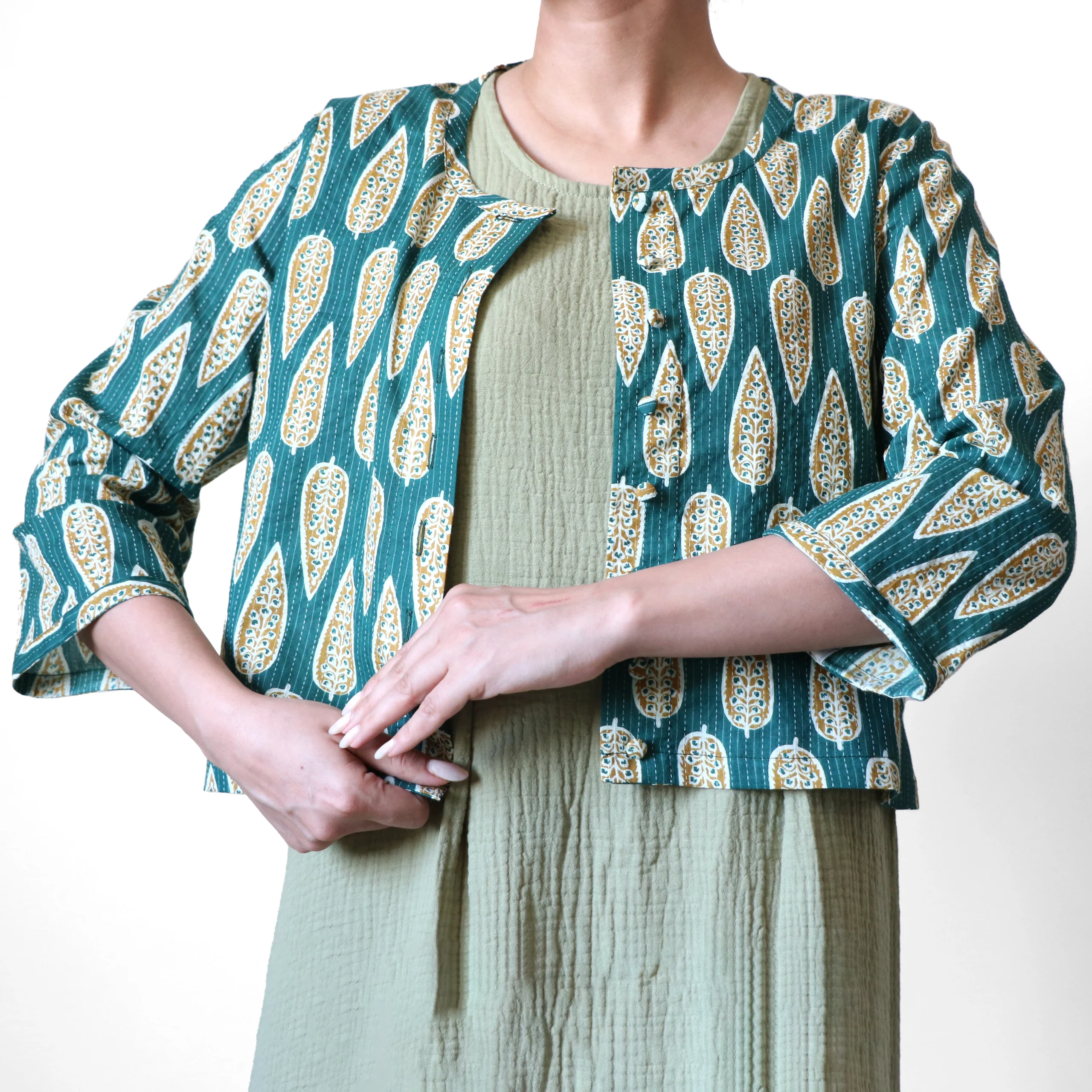 کراپ کت باتیک - مدل سرو (Sarv) کراپ کت باتیک - مدل سرو (Sarv)