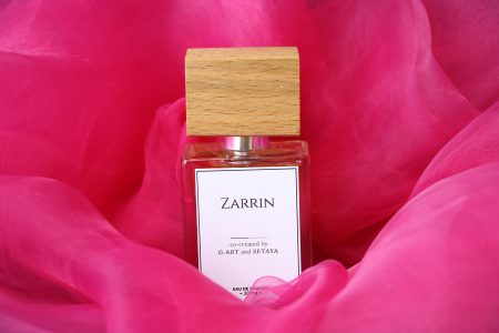 عطر زنانه زرین (Zarrin)، عطری محبوب، با رایحه ای شیرین و شیک از Setaya Design